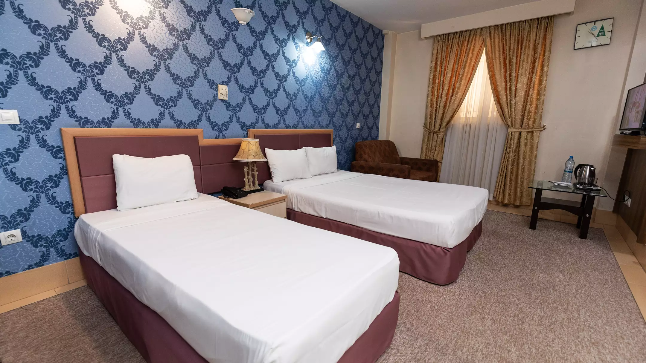 Alibaba https://cdn.alibaba.ir/ostorage/hotel-accommodation-images/68c58135a1e6f83605b7e2f0_سه تخته (1).webp